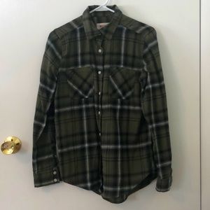 Women’s Flannel Button-down Shirt